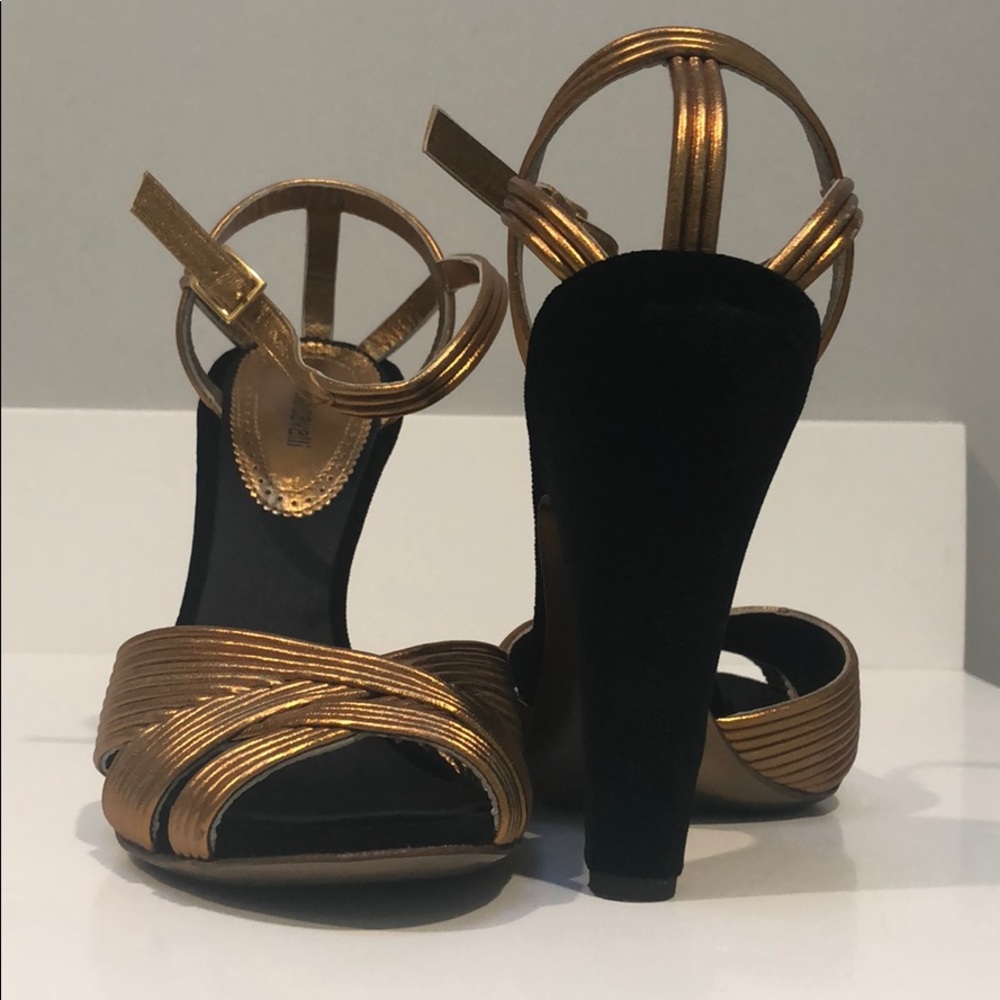 Roberto cavalli heels 👠